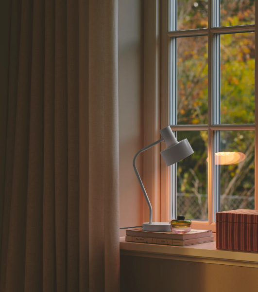 Nordlux Matis stona lampa bela