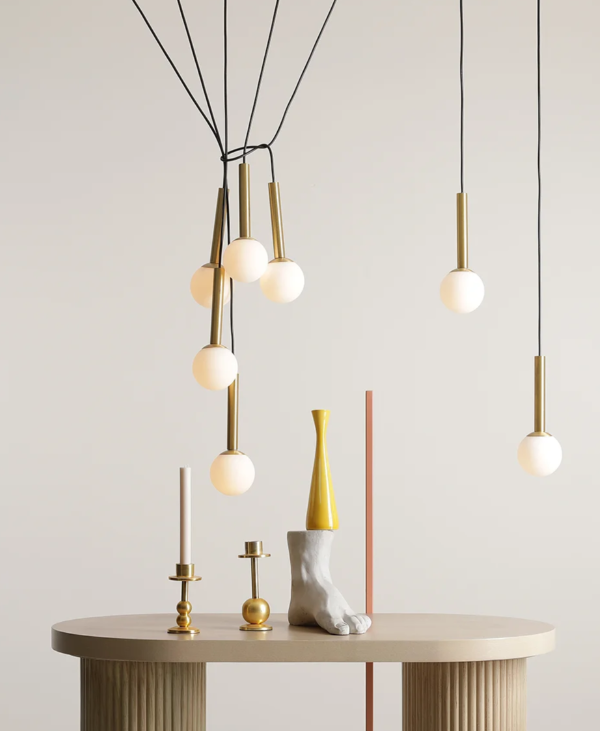 Artera RIU 7 Crna - Brass Visilica