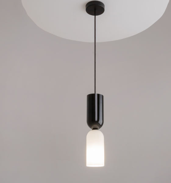 Maytoni Memory visilica crno bela