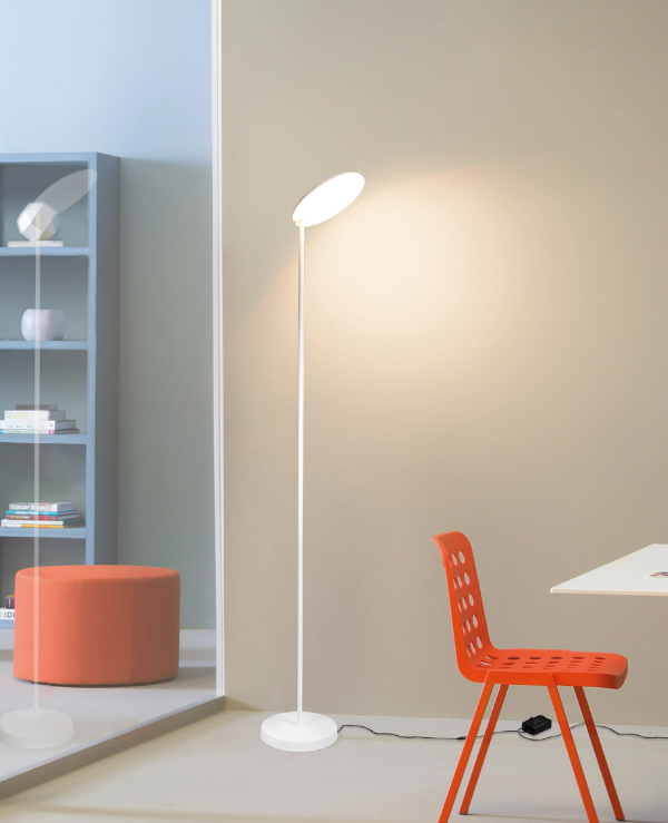 Mantra Nassau Podna lampa bela led 30W dimabilna