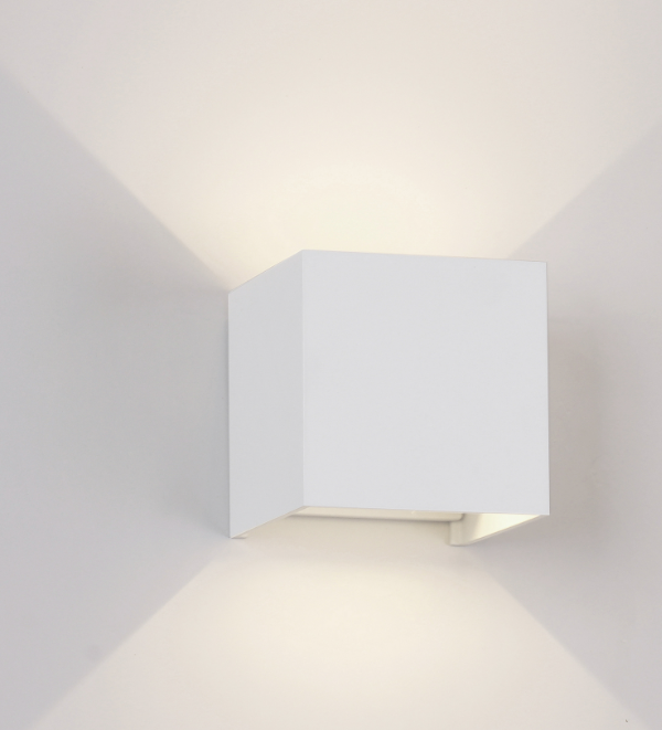 Mantra Davos Fasadna lampa bela pesak led 12W 4000K