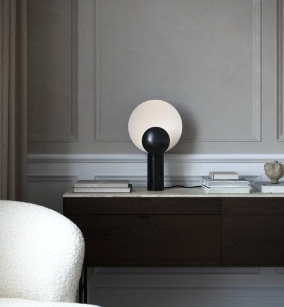 Design For The People Caché stona lampa crna