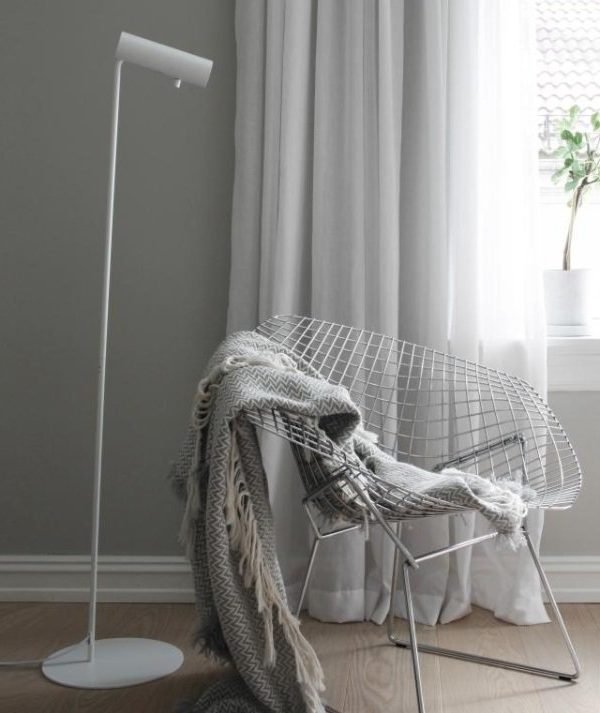 Design For The People MIB 6 podna lampa bela
