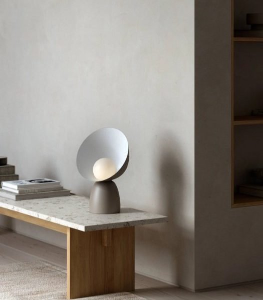 Design For The People Hello stona lampa smeđa