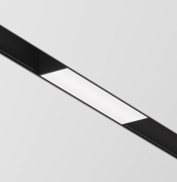 Maytoni BASIS Crna Magnetni Sinski Reflektor