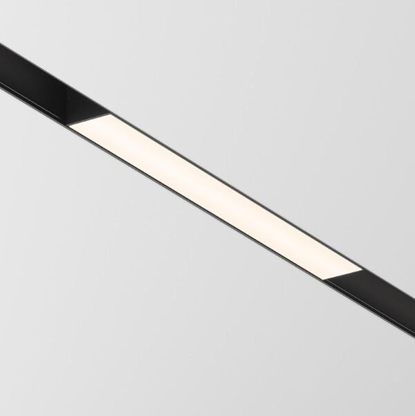 Maytoni BASIS Crna Magnetni Sinski Reflektor